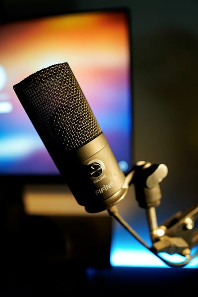 a close up of a microphone large voice channel discord server audio broadcast technical solutions.jpg