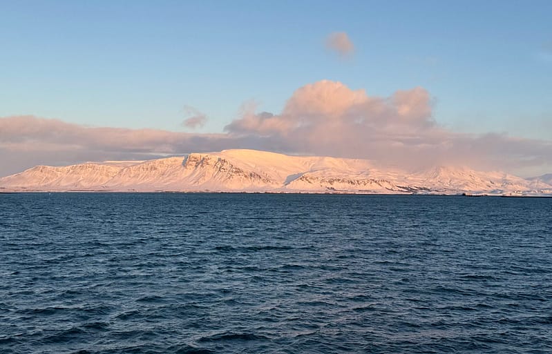 mountains iceland scaled e1736802090711.jpg